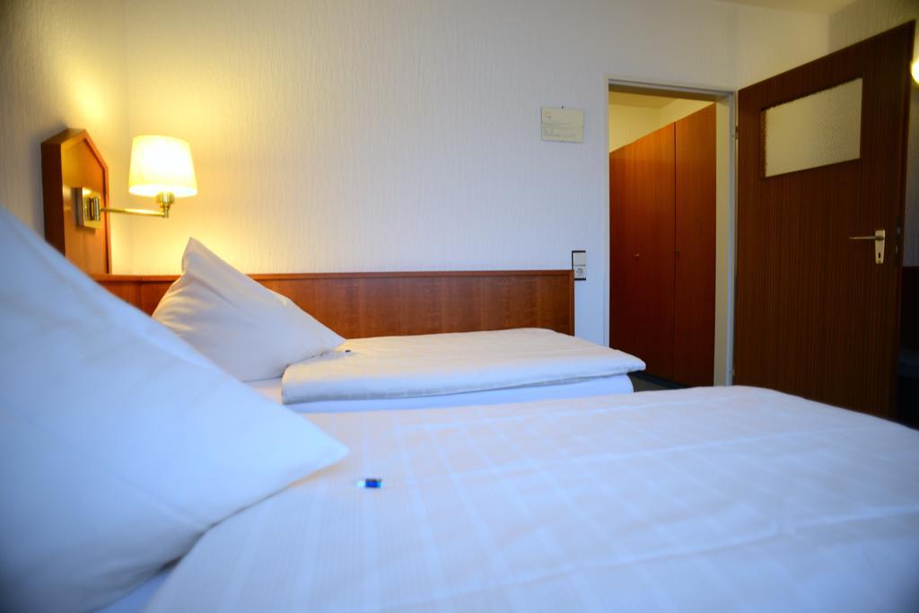 Hotel Marienhof Duesseldorf Neuss Bilik gambar